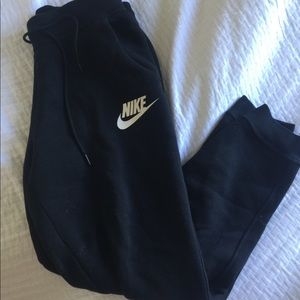 Nike jogger sweatpants